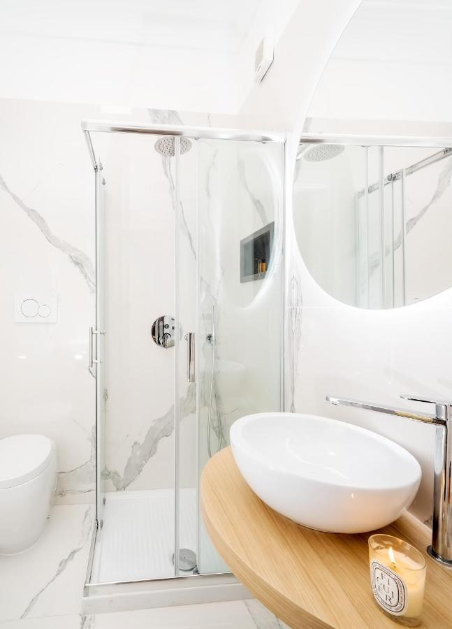 Suite Apartment Capri Con Jacuzzi In Piazzetta المظهر الخارجي الصورة